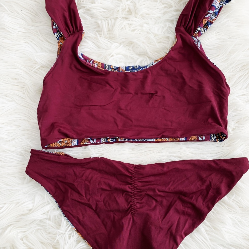 Two-Piece Patterned Reversible Bikini Set - Picture 6 of 6